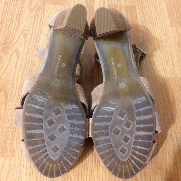 Janet Sport all leather heel sandals. - Picture 3 of 3